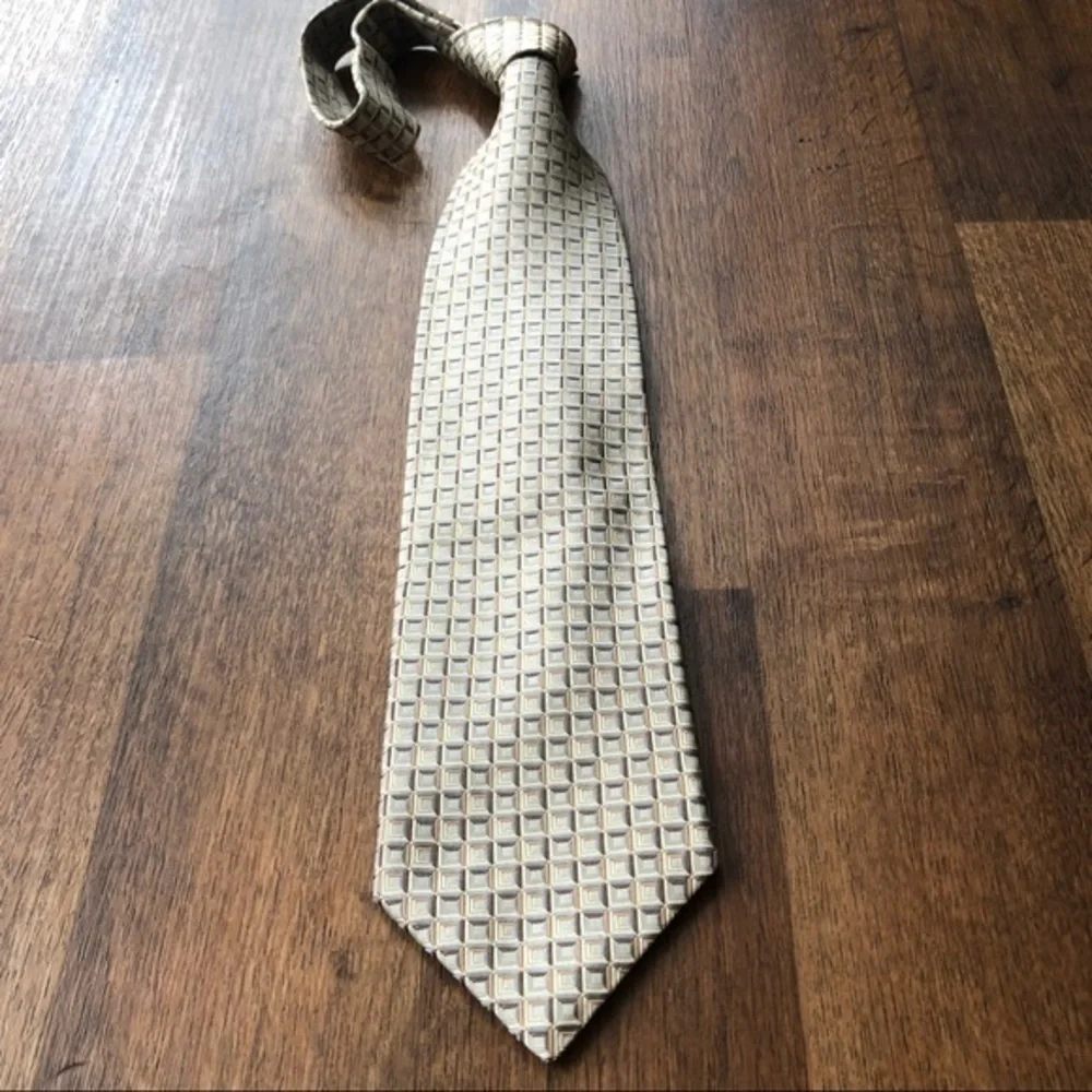 Roberto Villini Couture Silk Hand Made Tie